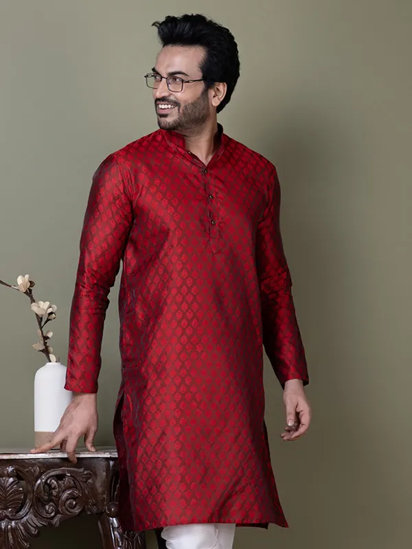 Men_Jacquard_Maroon_Kurta