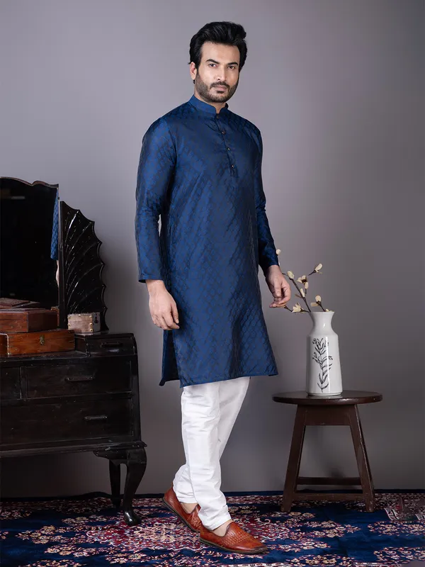 Men_Jacquard_Navy_Kurta