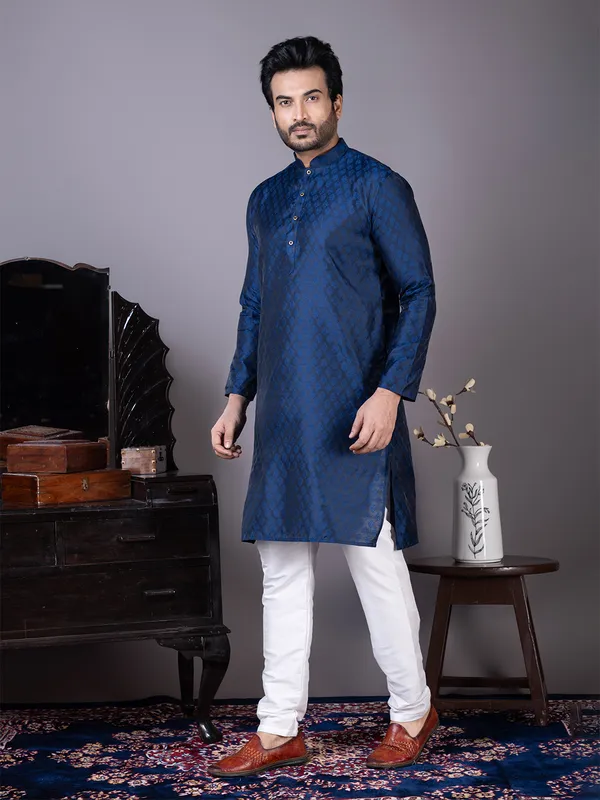 Men_Jacquard_Navy_Kurta