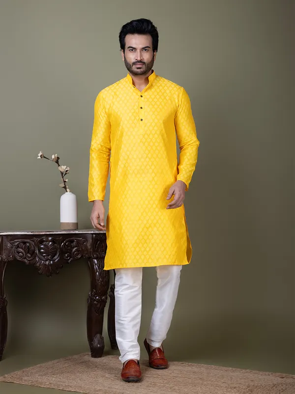 Men_Jacquard_Yellow_Kurta