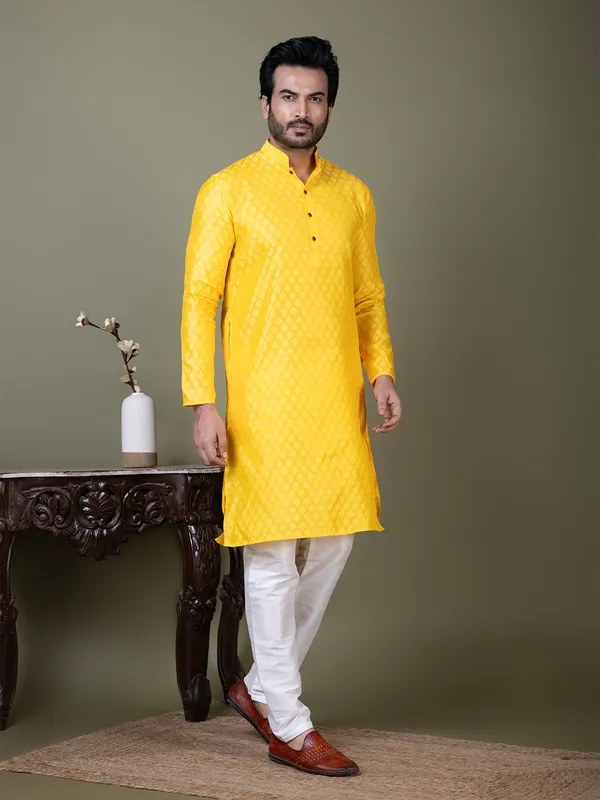 Men_Jacquard_Yellow_Kurta
