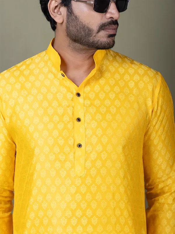 Men_Jacquard_Yellow_Kurta