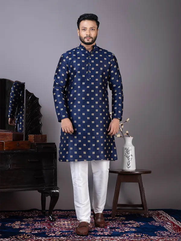 Men_Jacquard_Navy_Kurta