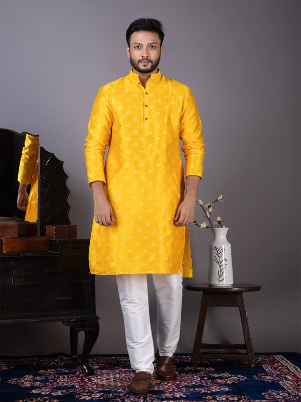 Men_Jacquard_Yellow_Kurta