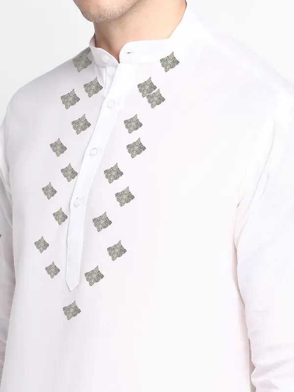 Men_Printed_White_Kurta