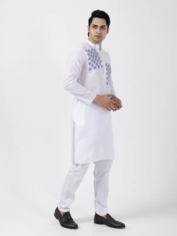 Men_Printed_White_Kurta