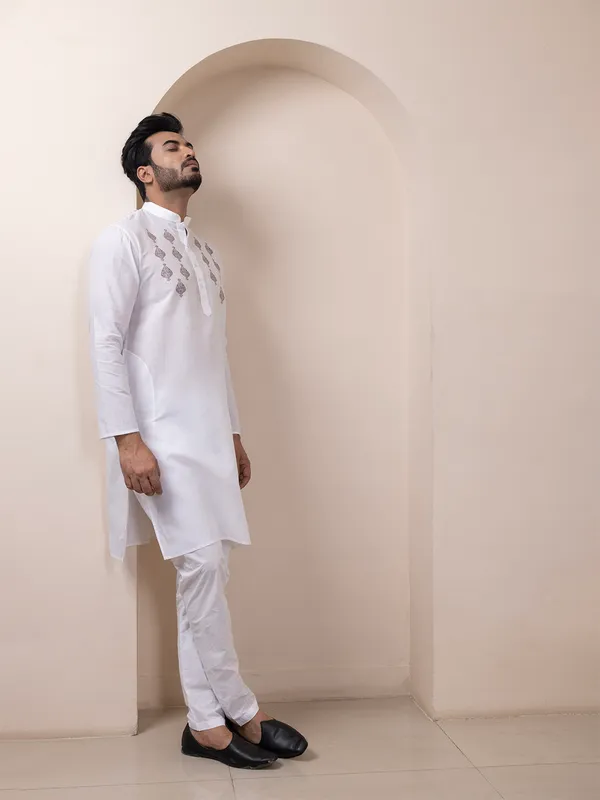 Men_Printed_White_Kurta