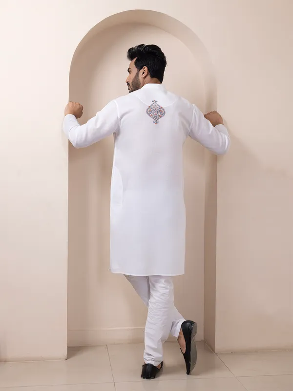 Men_Printed_White_Kurta