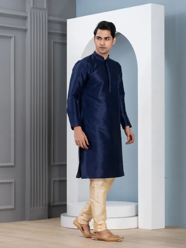 Men_Woven_Navy_Kurta