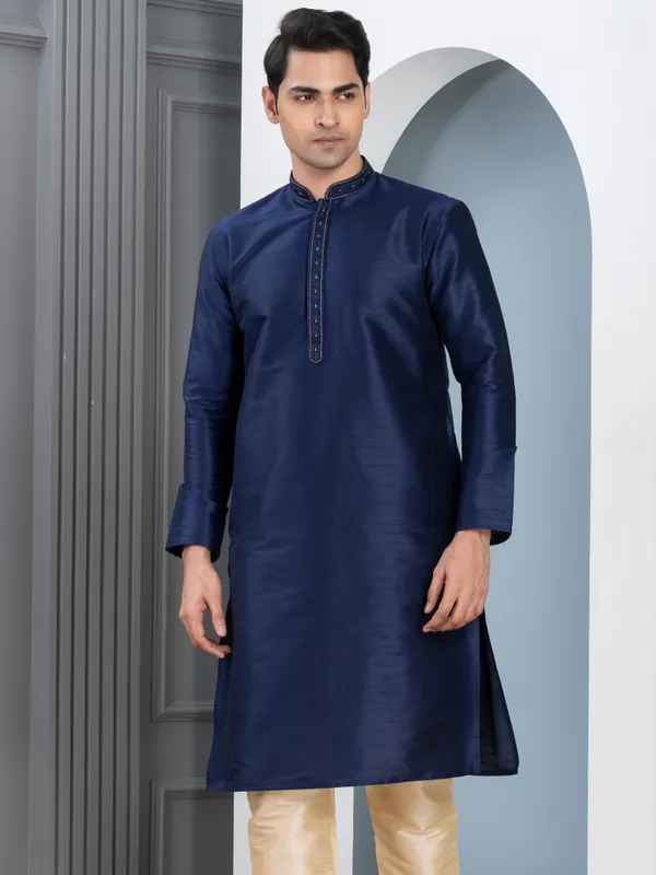 Men_Woven_Navy_Kurta