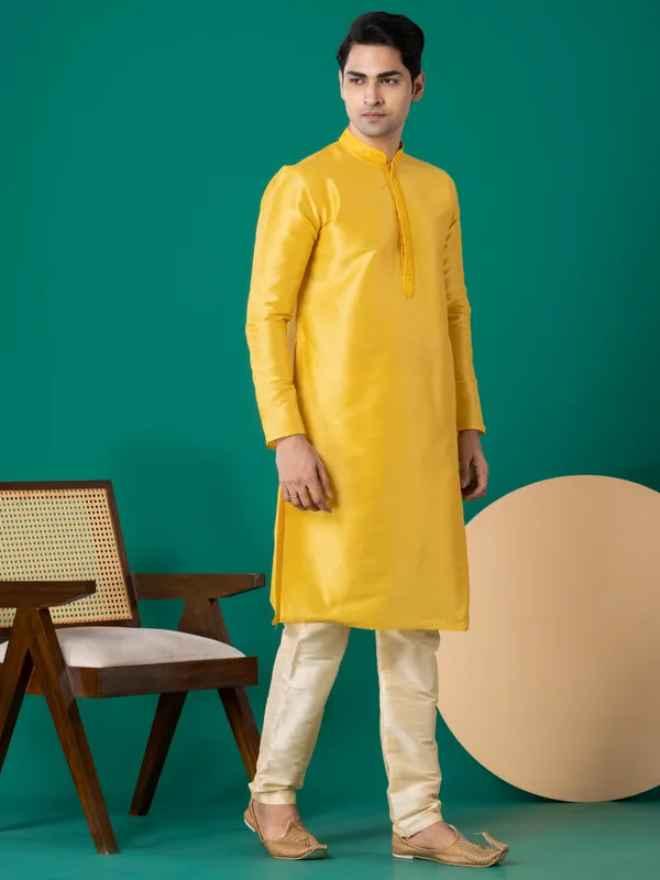 Men_Woven_Yellow_Kurta