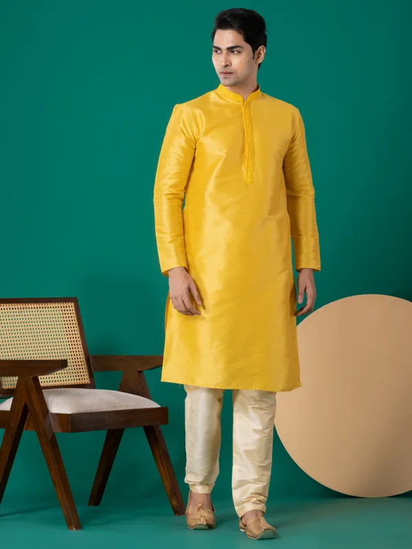 Men_Woven_Yellow_Kurta