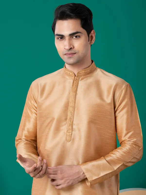 Men_Woven_Gold_Kurta