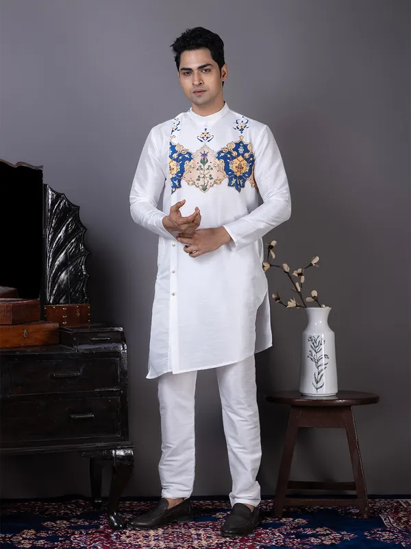 Men_Silk_Printed_White_Kurta