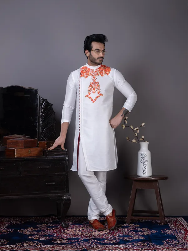 Men_Silk_White_Kurta