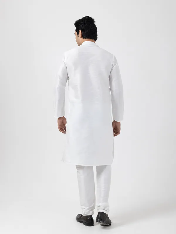 Men_Silk_White_Kurta