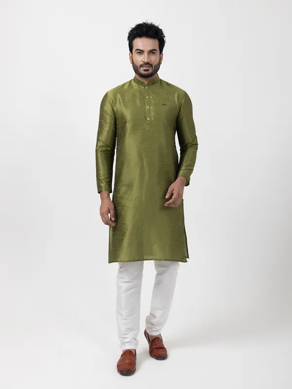 Men_Silk_Woven_Green_Kurta