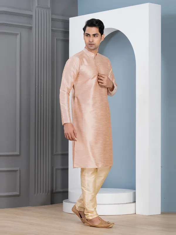 Men_Silk_Woven_Beige_Kurta