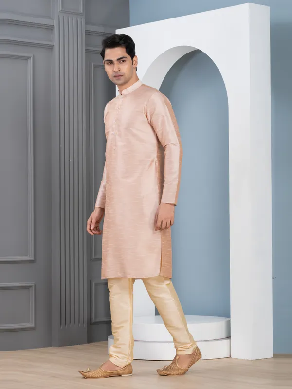 Men_Silk_Woven_Beige_Kurta