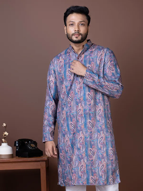 Men_Embroidered_Blue_Kurta