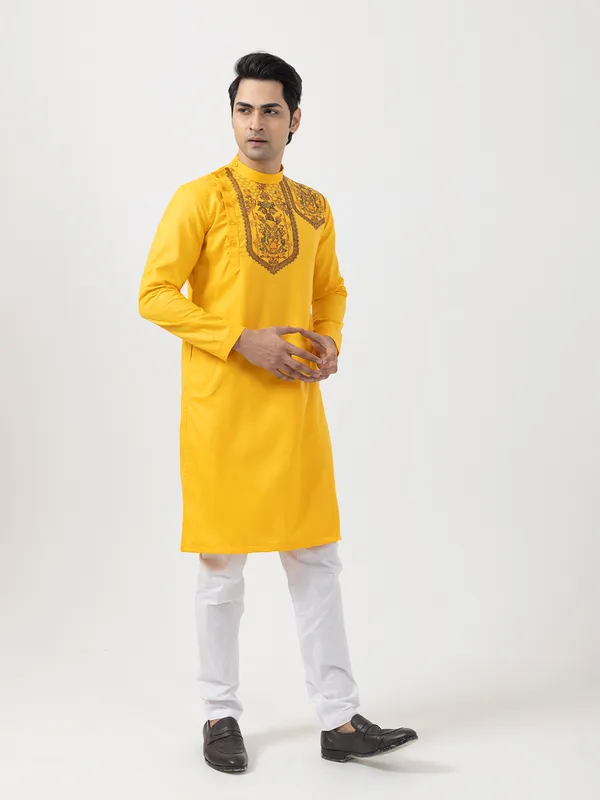 Men_Printed_Mustard_Kurta