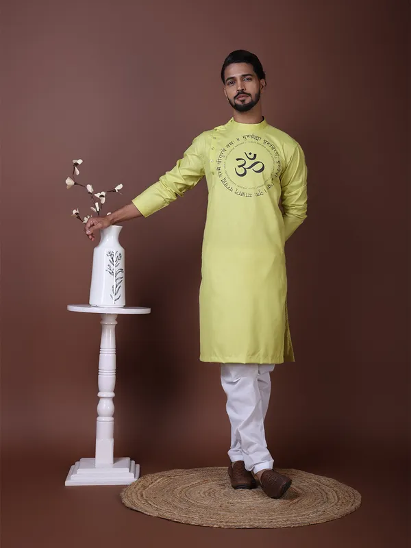 Men_Printed_Green_Kurta