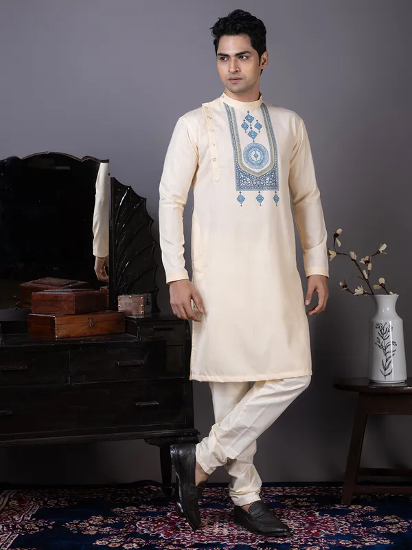 Men_Printed_Beige_Kurta