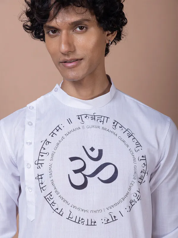 Men_Printed_White_Kurta