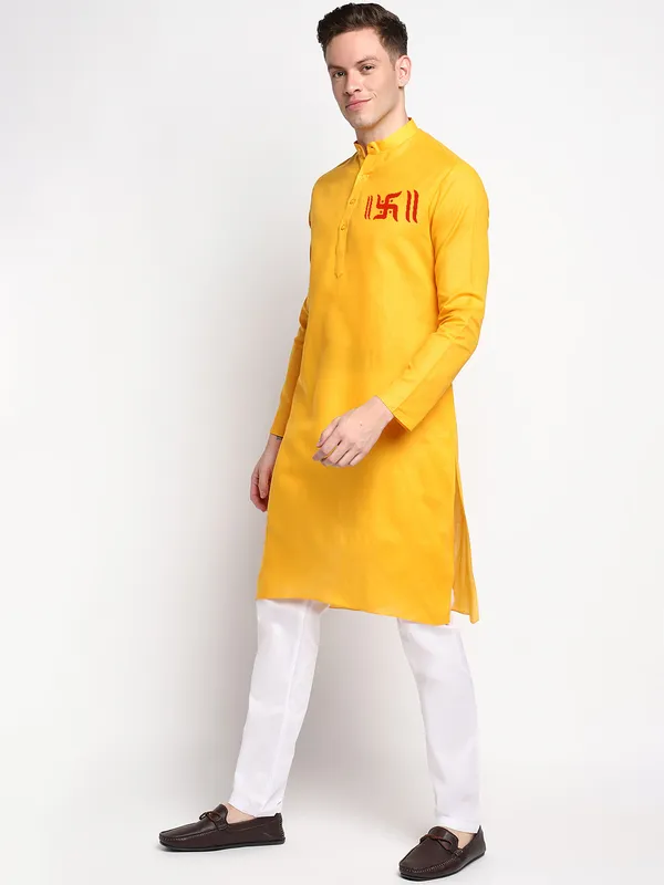 Men_Silk_Printed_Yellow_Kurta