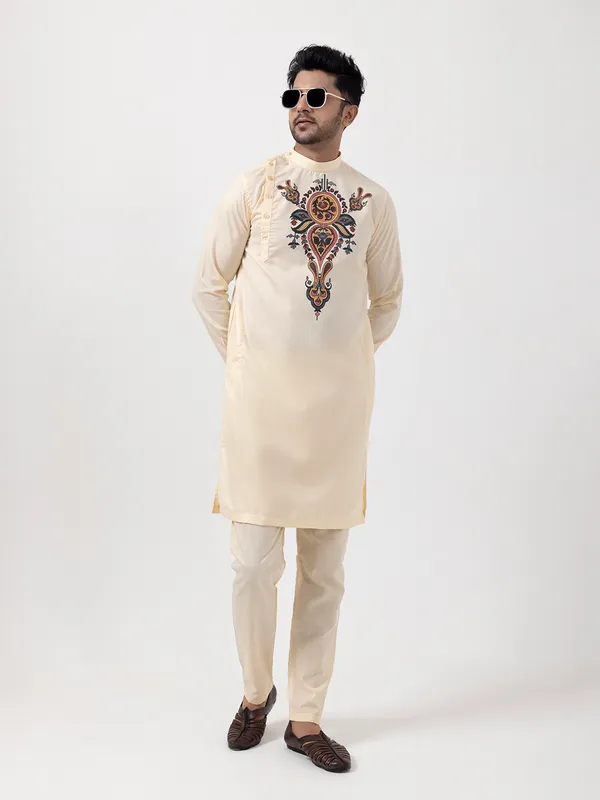 Men_Printed_Beige_Kurta