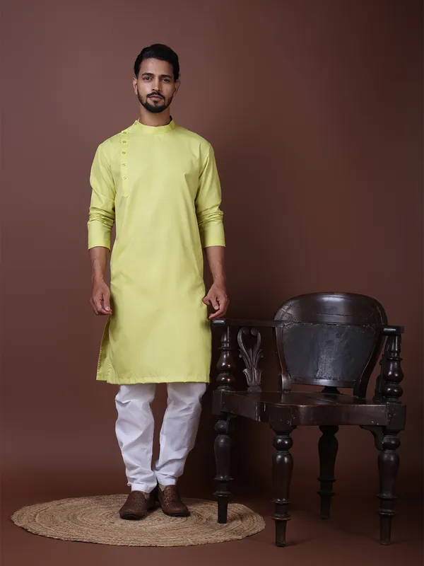 Men_Olive-Green_Kurta