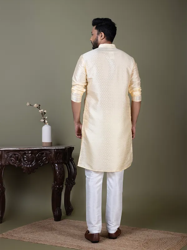 Men_Jacquard_Beige_Kurta