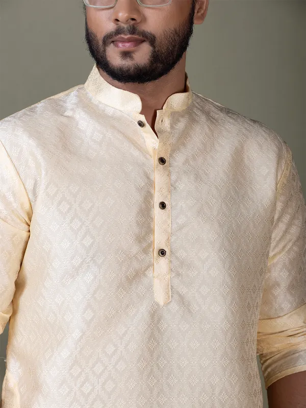 Men_Jacquard_Beige_Kurta