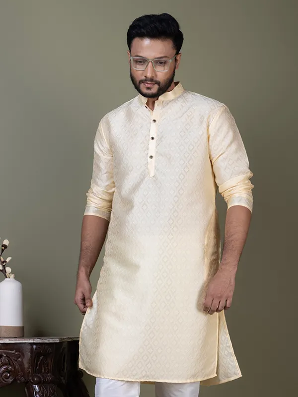 Men_Jacquard_Beige_Kurta