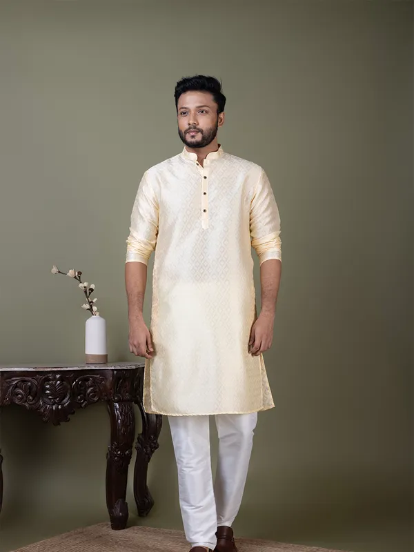 Men_Jacquard_Beige_Kurta