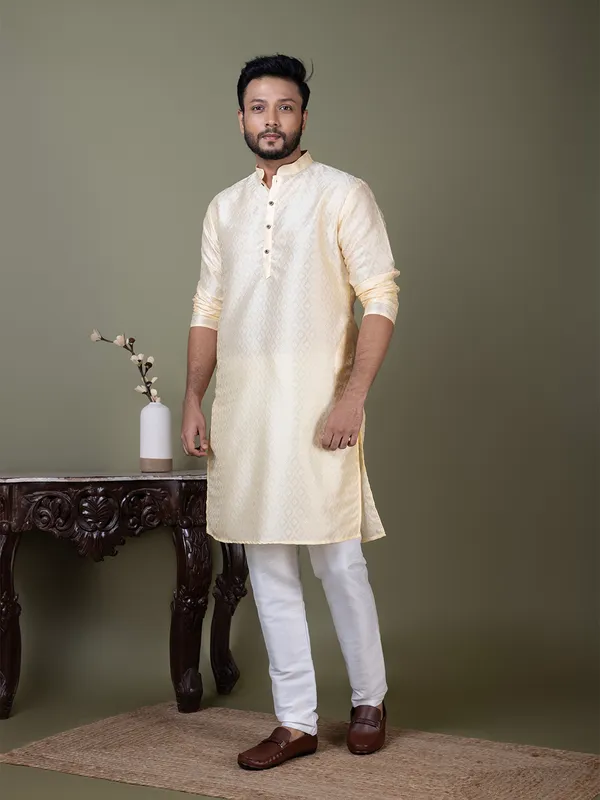 Men_Jacquard_Beige_Kurta