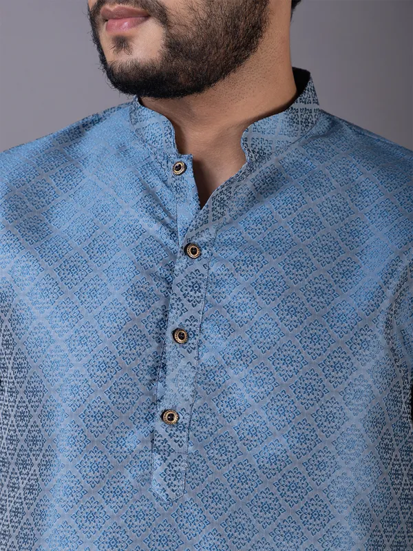 Men_Woven_Blue_Kurta
