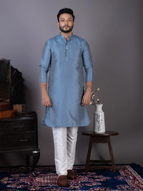 Men_Woven_Blue_Kurta