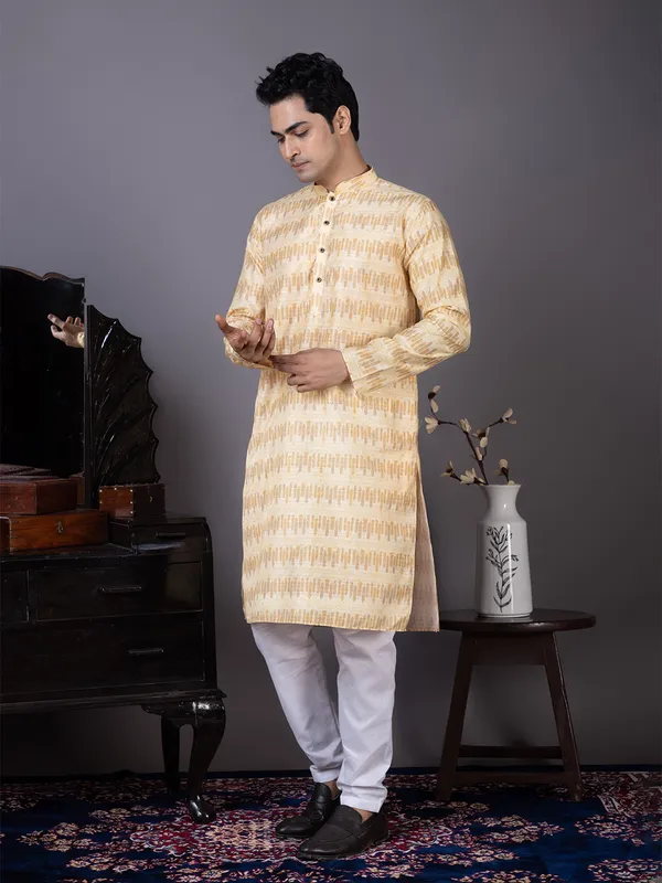 Men_Woven_Yellow_Kurta