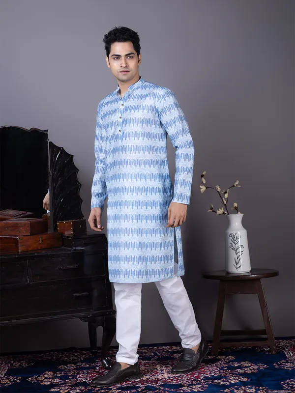 Men_Woven_Blue_Kurta