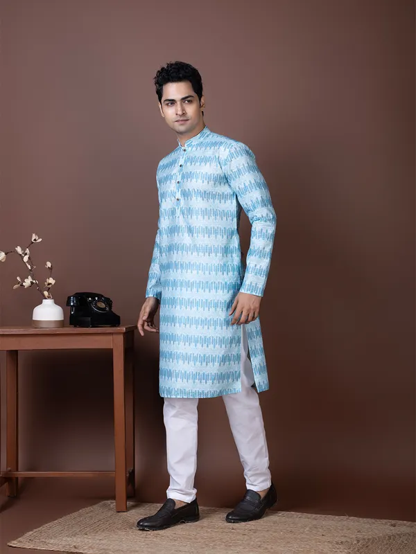 Men_Woven_Blue_Kurta