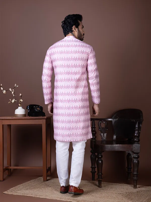 Men_Woven_Pink_Kurta