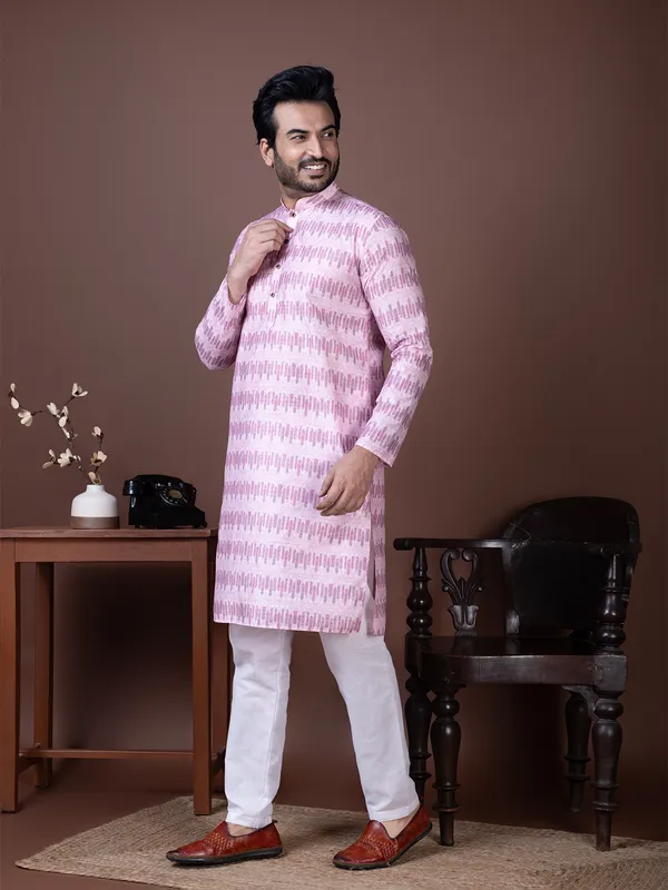 Men_Woven_Pink_Kurta