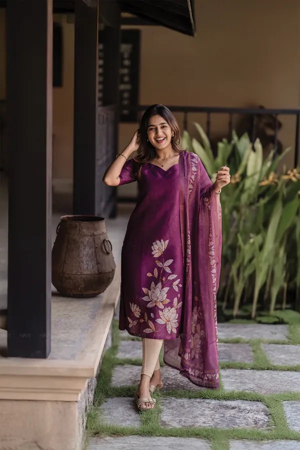 Purple_Premium_Zarna_Silk_2-Piece_Kurta_Set_With_Dupatta_Suitable_for_Girls_and_Women