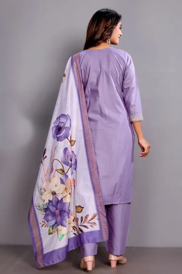 Lavender_Embroidered_Traditional_Kurta_Set_with_Soft_Floral_Dupatta_for_Girls_and_Women