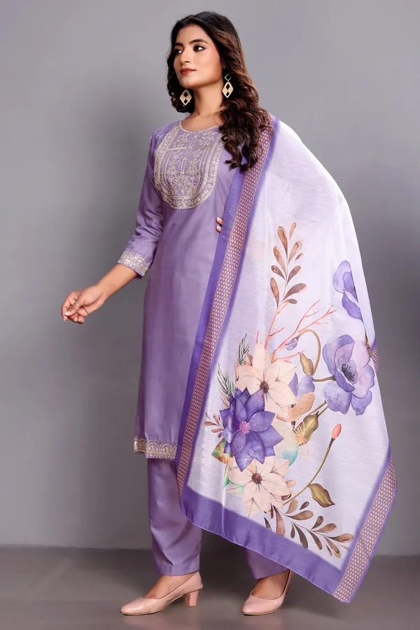 Lavender_Embroidered_Traditional_Kurta_Set_with_Soft_Floral_Dupatta_for_Girls_and_Women