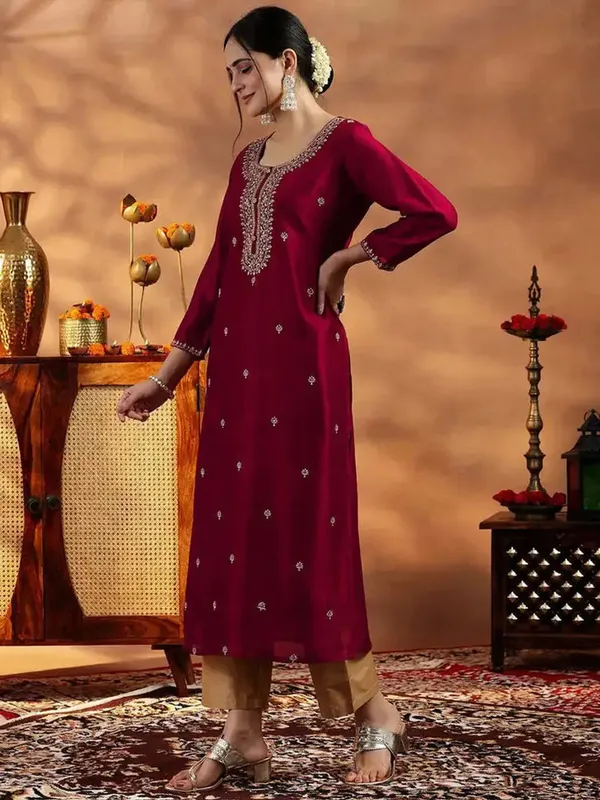 Women_Embroidered_Art_Silk_A-Line_Maroon_Kurti