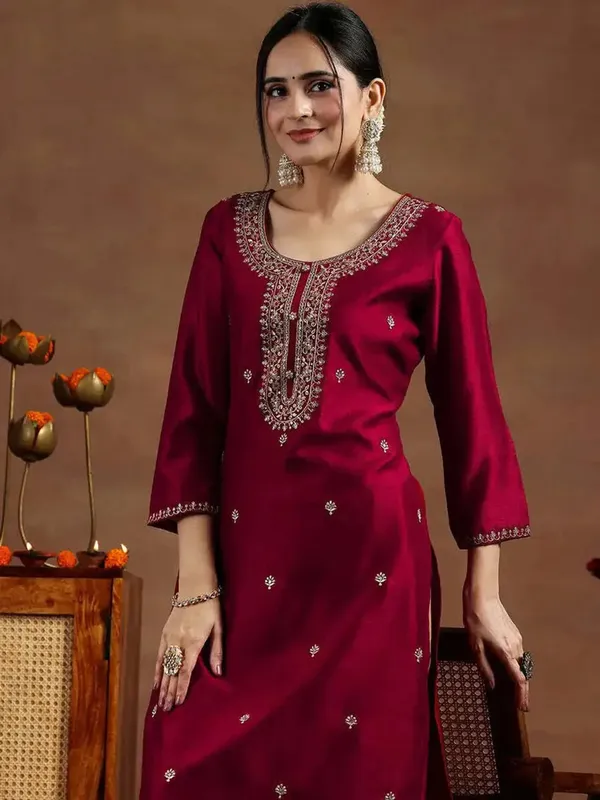 Women_Embroidered_Art_Silk_A-Line_Maroon_Kurti