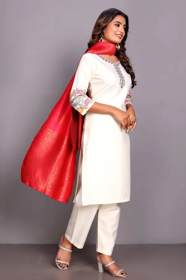 Breathable_100%_Cotton_Off-White_Summer_Kurta_Pant_Set_with_Soft_Floral_Dupatta