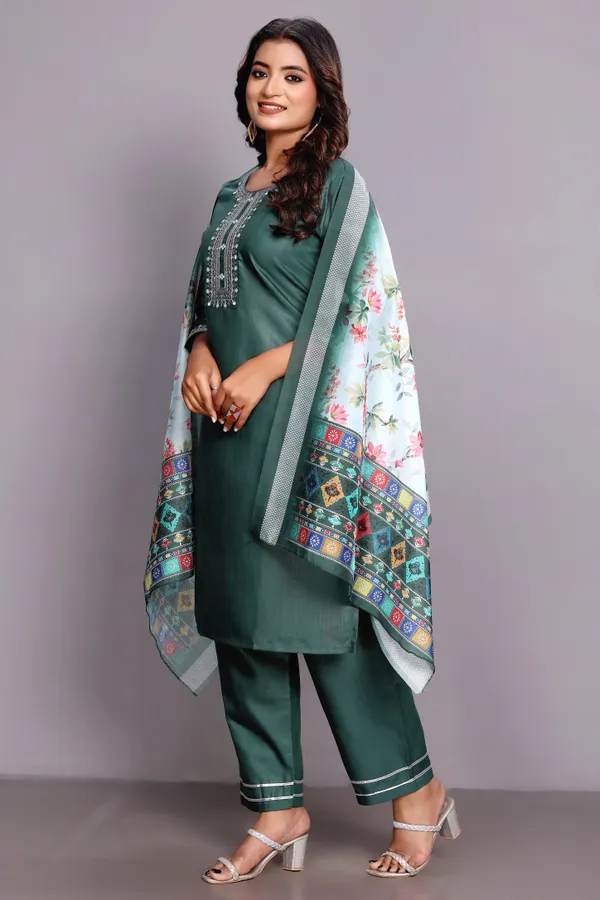 Green_Embroidered_Traditional_Kurta_Set_with_Soft_Floral_Dupatta_for_Girls_and_Women